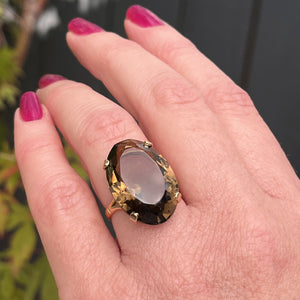 VINTAGE MID CENTURY c1960 20.5ct SMOKY QUARTZ COCKTAIL RING ON 18ct YELLOW GOLD