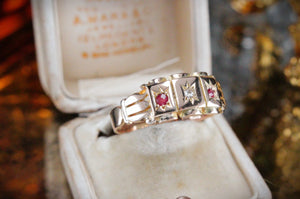 ANTIQUE EDWARDAIN c1910 STAR FLUSH SET RUBY & DIAMOND RING ON 15ct YELLOW GOLD