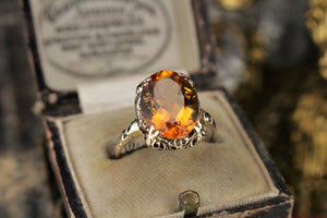 MODERN ANTIQUE STYLE 4.5ct MADEIRA CITRINE DRESS RING ON 9ct YELLOW GOLD