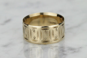 VINTAGE ESTATE 8.5mm ETCHED CIGAR BAND ON 9ct YELLOW GOLD