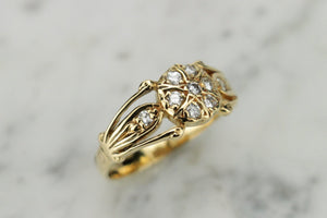 VINTAGE ART DECO STYLE DIAMOND RING ON 18ct YELLOW GOLD