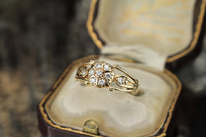 VINTAGE ART DECO STYLE DIAMOND RING ON 18ct YELLOW GOLD