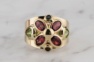 CONTEMPORARY ITALIAN GARNET PERIDOT & SAPPHIRE RING ON 18ct YELLOW GOLD