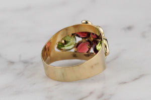 CONTEMPORARY ITALIAN GARNET PERIDOT & SAPPHIRE RING ON 18ct YELLOW GOLD