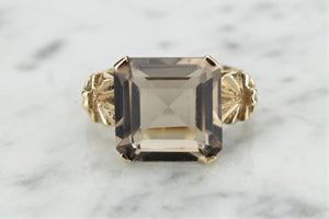 VINTAGE c1940 SMOKY QUARTZ COCKTAIL RING ON 9ct YELLOW GOLD