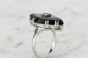 VINTAGE c1940’s ONYX & DIAMOND RING ON 18ct WHITE GOLD