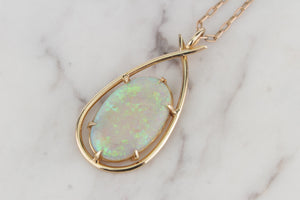 MID CENTURY SOLID WHITE OPAL PENDANT ON 10ct YELLOW GOLD