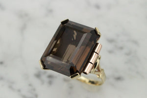 VINTAGE c1940’s 22ct SMOKY QUARTZ COCKTAIL RING ON 9ct YELLOW GOLD