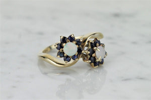 RETRO c1974 SOLID OPAL & SAPPHIRE RING ON 9ct YELLOW GOLD