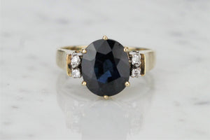 VINTAGE ESTATE SAPPHIRE & DIAMOND DRESS RING ON 14ct YELLOW GOLD