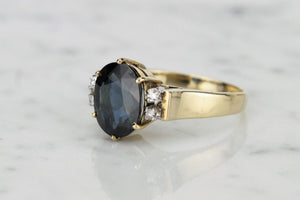 VINTAGE ESTATE SAPPHIRE & DIAMOND DRESS RING ON 14ct YELLOW GOLD