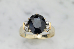 VINTAGE ESTATE SAPPHIRE & DIAMOND DRESS RING ON 14ct YELLOW GOLD