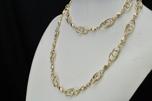 VINTAGE ESTATE FANCY LINK NECKLACE ON 14ct YELLOW GOLD
