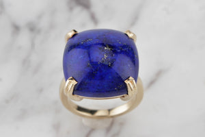 RETRO ESTATE LAPIZ LAZULI COCKTAIL RING ON 14ct YELLOW GOLD