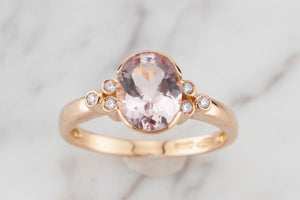 MODERN ITALIAN MORGANITE & DIAMOND RING ON 18ct ROSE GOLD