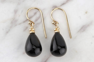 RETRO ESTATE ONYX EARRINGS ON 9ct YELLOW GOLD