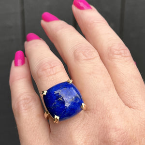 RETRO ESTATE LAPIZ LAZULI COCKTAIL RING ON 14ct YELLOW GOLD