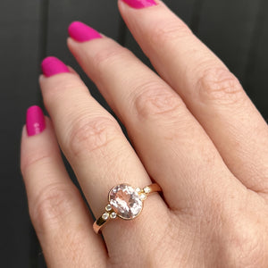 MODERN ITALIAN MORGANITE & DIAMOND RING ON 18ct ROSE GOLD
